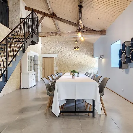 Сasa de vacaciones Logis Domaine Du Seudre