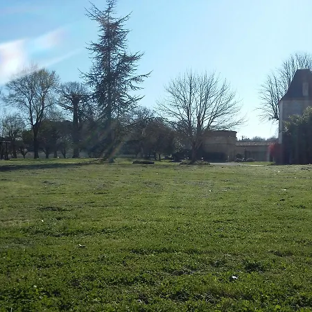 Σπίτι διακοπών Logis Insolites Et Restaurant Domaine Du Seudre *