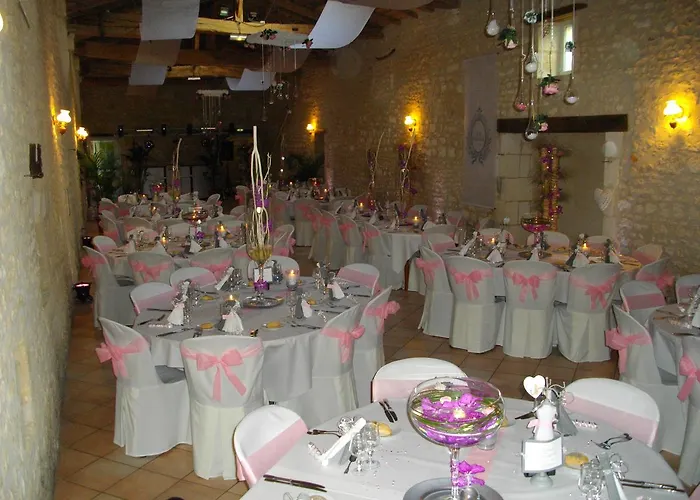 Logis Domaine Du Seudre Holiday home Saint-Germain-du-Seudre