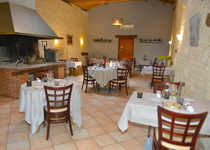 Logis Domaine Du Seudre Holiday home Saint-Germain-du-Seudre